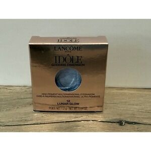 Lancôme single eyeshadow in sparkle blue
